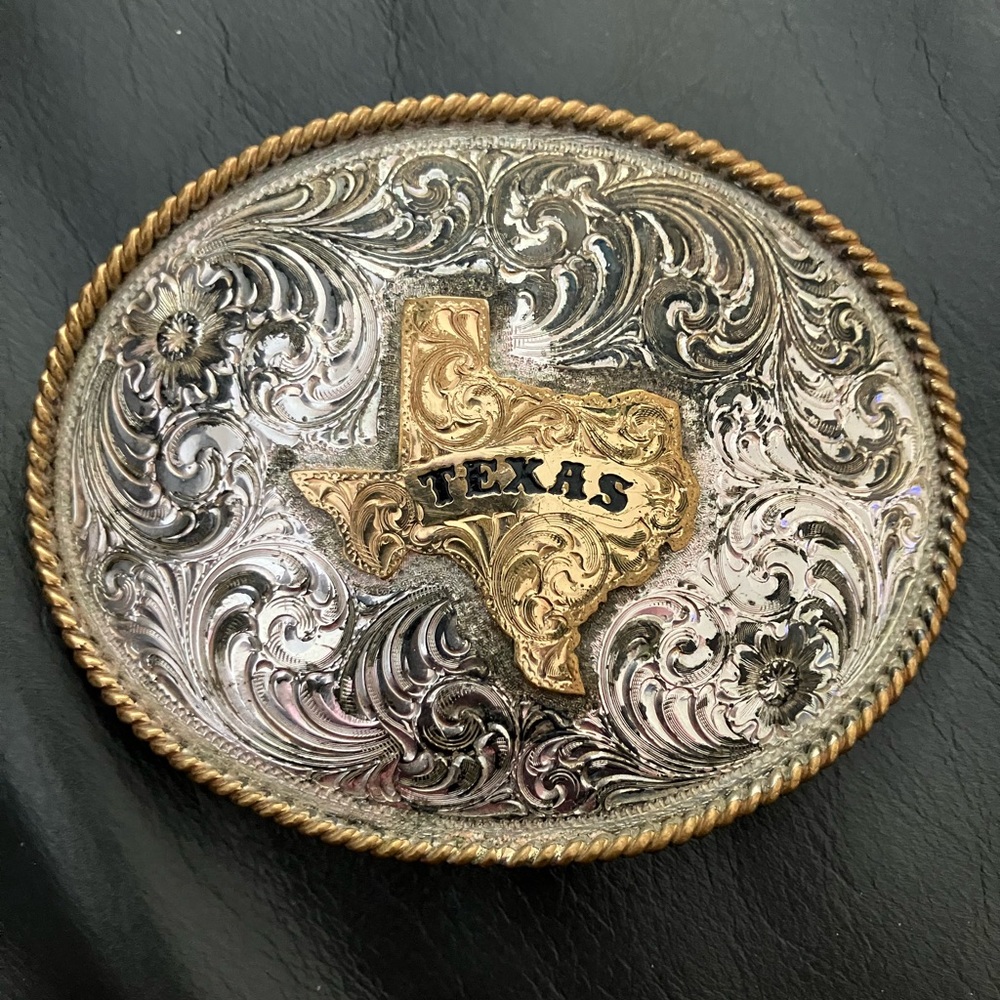 Sterling silver plated Montana Silversmiths belt buckle